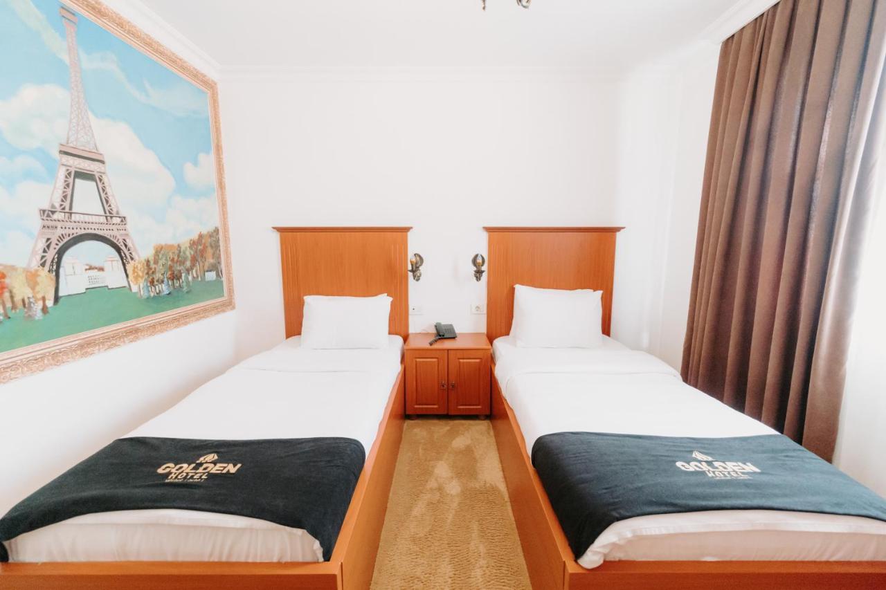 Golden Hotel Pristina Extérieur photo